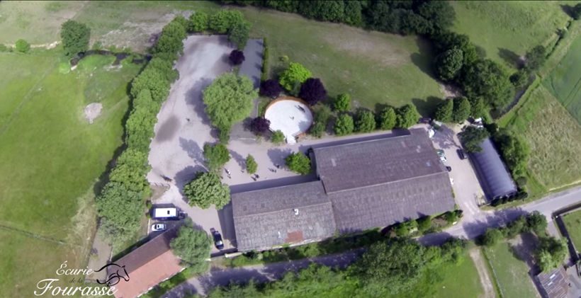 ecurie-fourasse-vue-du-ciel-manege-carriere-lorraine-Meurthe-et-Moselle